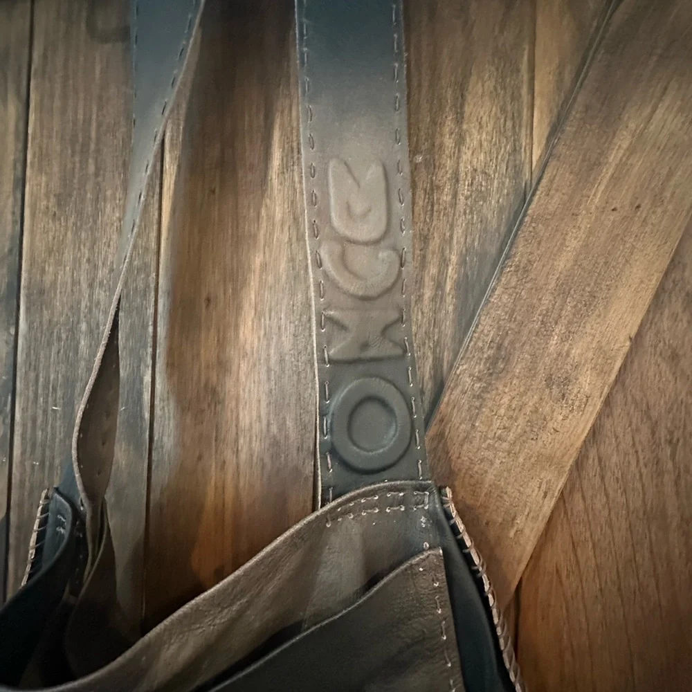 Brown Leather unisex cross body bag by Muxo - Picture 8 of 12